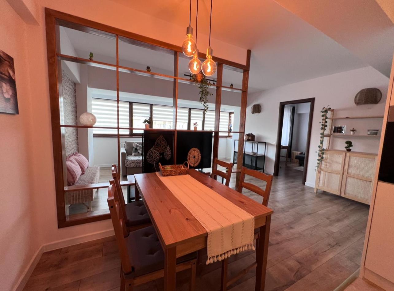 Central-Home ทาร์กู จิอู ภายนอก รูปภาพ